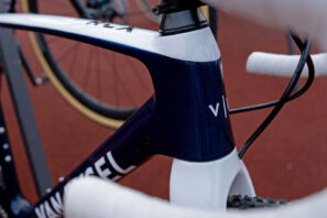 Bicicleta de ciclocross de carbono Van Rysel RCX Pro de Decathlon de Aubin Sparfel de Francia, foto de Maty Podroužek, tubo de dirección