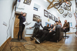 Feliz quinto cumpleaños a Atherton Bikes, desde el día del lanzamiento de 2019