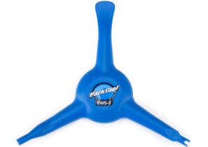 Primer plano de las nuevas herramientas para bicicletas eléctricas EWS-2 de Park Tools