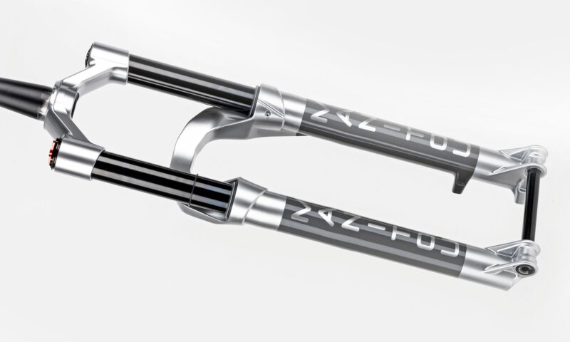 - Marchas Cicloturistas 2024 Manitou Mattoc Pro LE, horquilla para bicicleta de montaña moderna de la vieja escuela de edición limitada de 110-150 mm, en ángulo