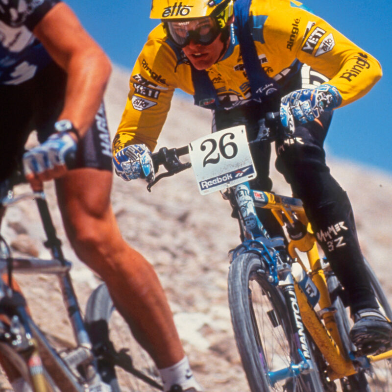 - Marchas Cicloturistas Horquilla Manitou, carreras de MTB de la vieja escuela con Myles Kama